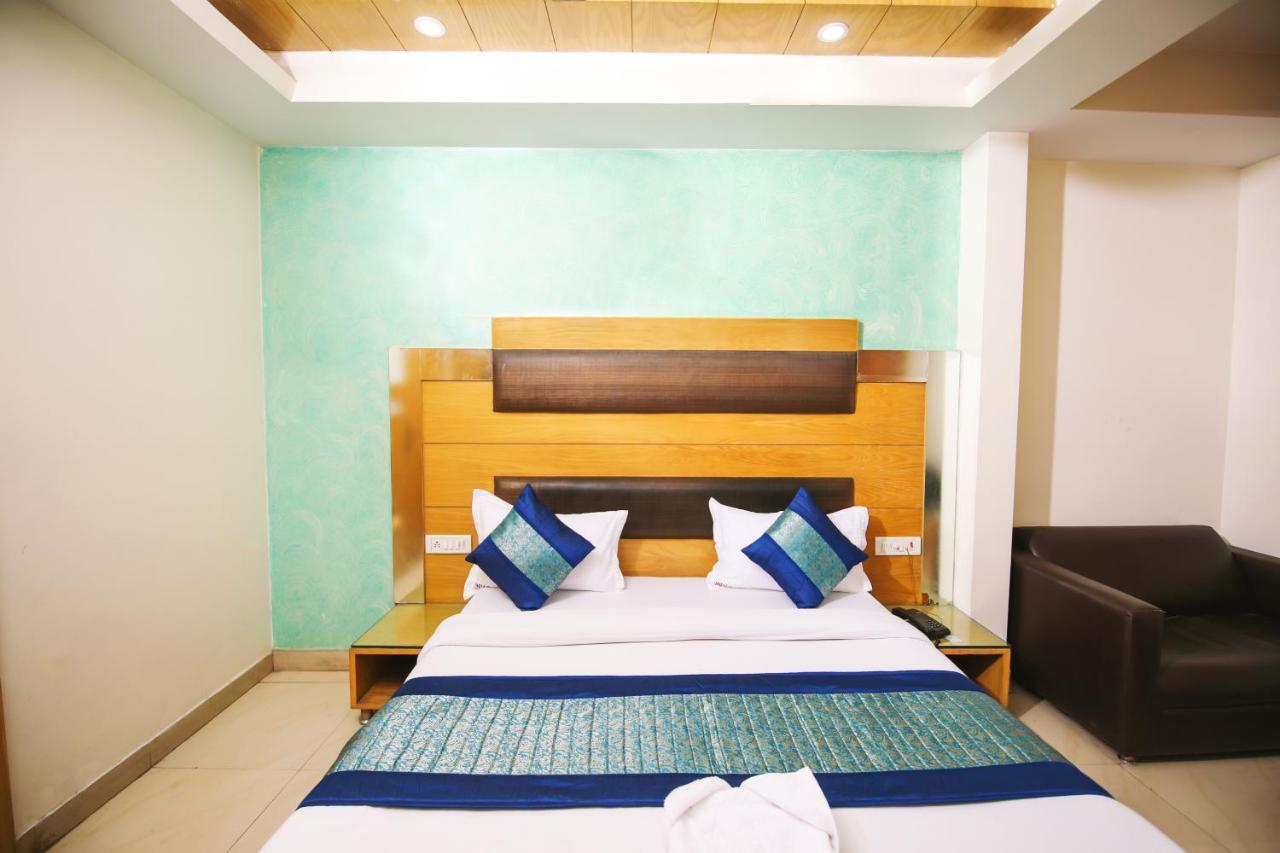 Hotel Lav Kush Deluxe " 3 Min Walking From New Delhi Railway Station " Εξωτερικό φωτογραφία
