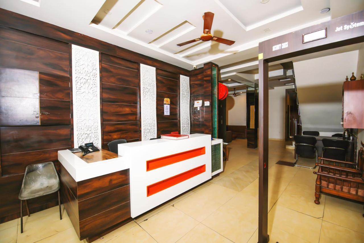Hotel Lav Kush Deluxe " 3 Min Walking From New Delhi Railway Station " Εξωτερικό φωτογραφία