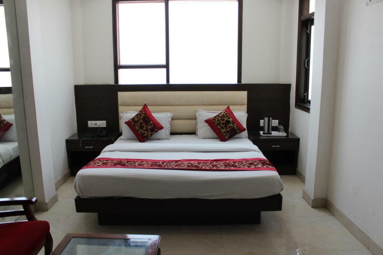 Hotel Lav Kush Deluxe " 3 Min Walking From New Delhi Railway Station " Εξωτερικό φωτογραφία