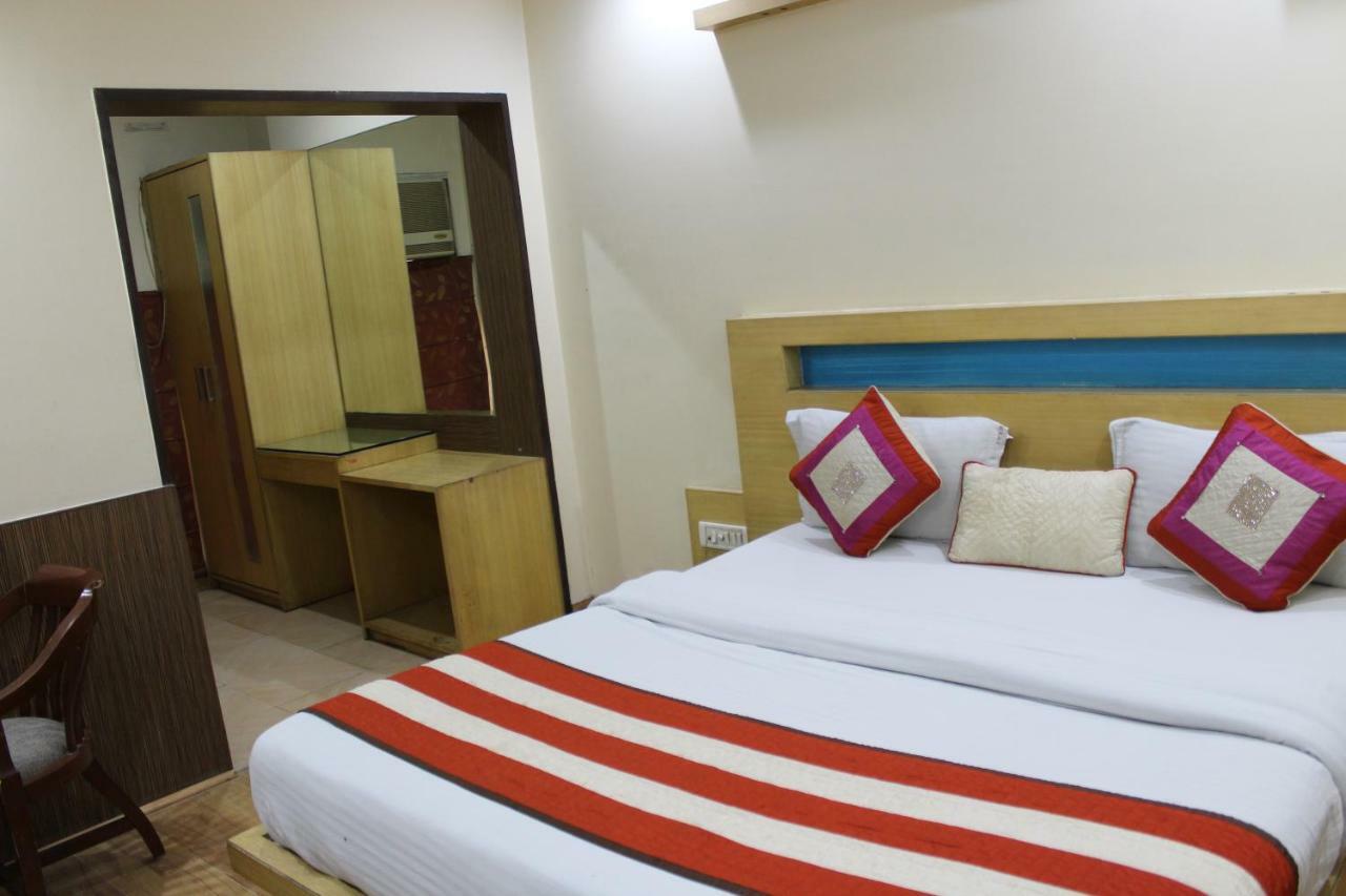 Hotel Lav Kush Deluxe " 3 Min Walking From New Delhi Railway Station " Εξωτερικό φωτογραφία