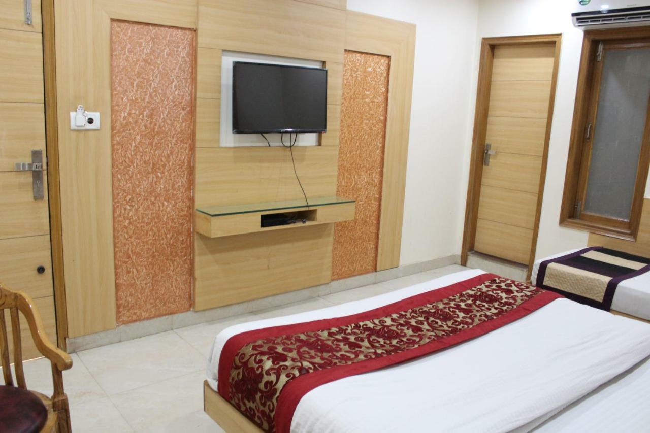 Hotel Lav Kush Deluxe " 3 Min Walking From New Delhi Railway Station " Εξωτερικό φωτογραφία